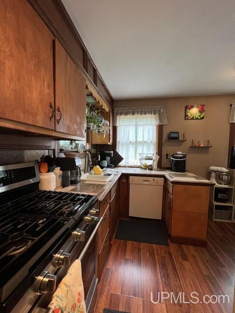 321 E Varnum, Munising, MI 49862 photo 7