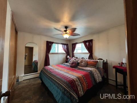 321 E Varnum, Munising, MI 49862 photo 12