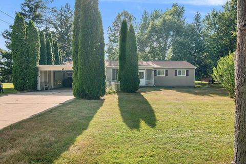 9870 Marshall, Birch Run, MI 48415 photo 3