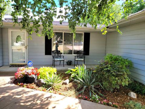 617 W Pierson, Flushing, MI 48433 photo 2