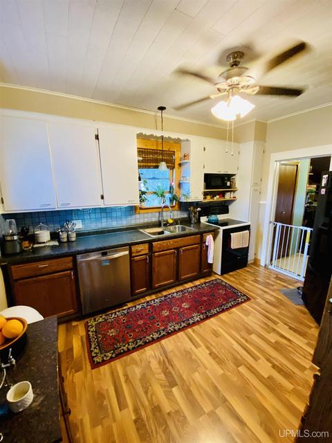 624 Iron St, Ishpeming, MI 49849 photo 6