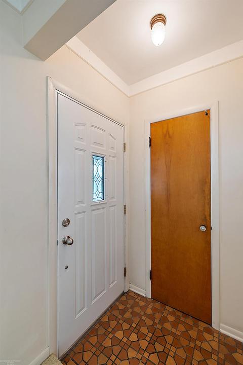 21740 Schroeder, Eastpointe, MI 48021 photo 4