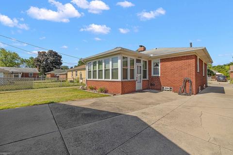 21740 Schroeder, Eastpointe, MI 48021 photo 31