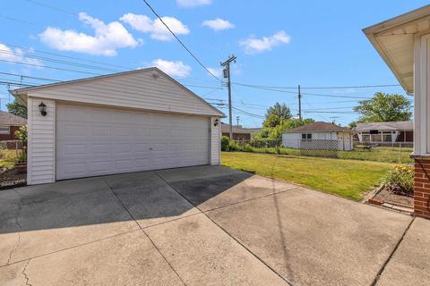 21740 Schroeder, Eastpointe, MI 48021 photo 30