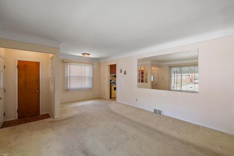 21740 Schroeder, Eastpointe, MI 48021 photo 7