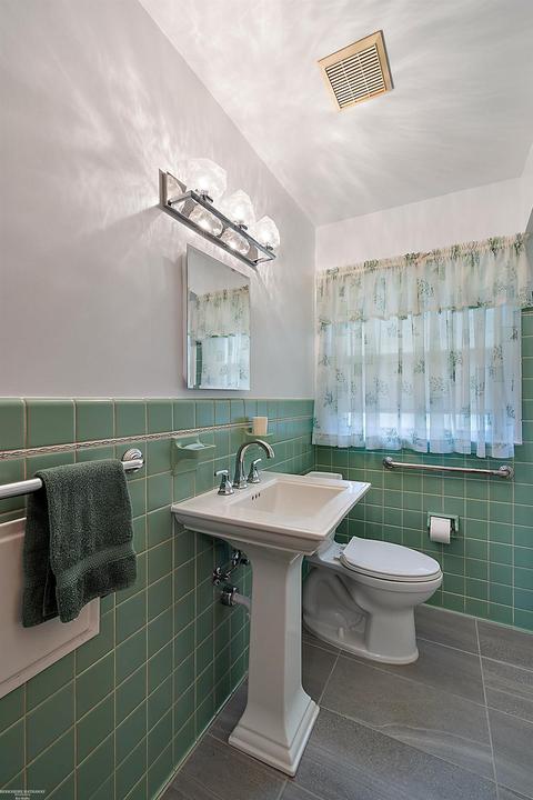 21740 Schroeder, Eastpointe, MI 48021 photo 19