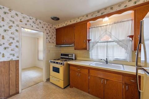 21740 Schroeder, Eastpointe, MI 48021 photo 9