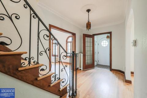 1230 Bishop, Grosse Pointe Park, MI 48230 photo 7