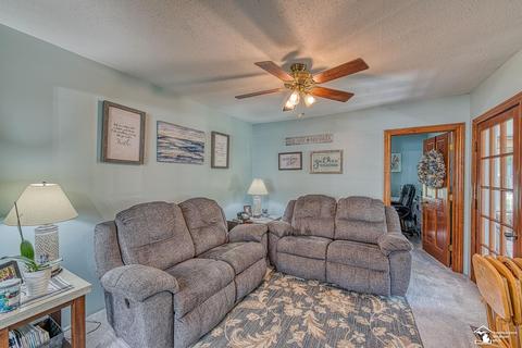 911 Cole Rd, Monroe, MI 48162 photo 8