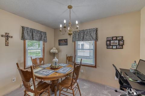 911 Cole Rd, Monroe, MI 48162 photo 5