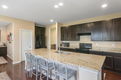 49164 Cranbrook Dr, Macomb, MI 48044 photo 8