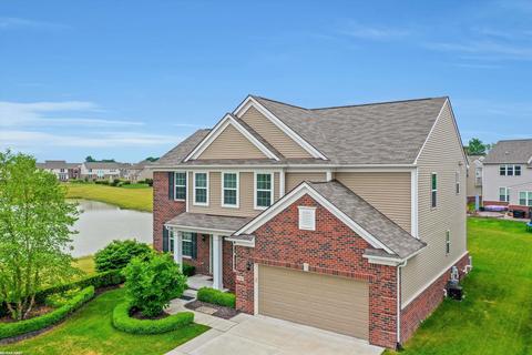 49164 Cranbrook Dr, Macomb, MI 48044 photo 1