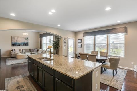49164 Cranbrook Dr, Macomb, MI 48044 photo 10