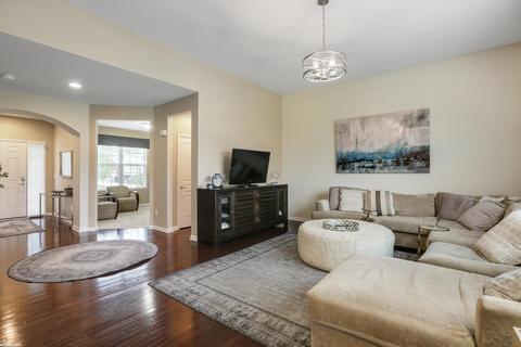 49164 Cranbrook Dr, Macomb, MI 48044 photo 7
