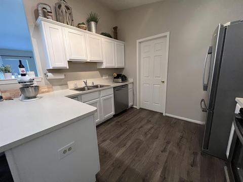 747 Eagle, Fenton, MI 48430 photo 5