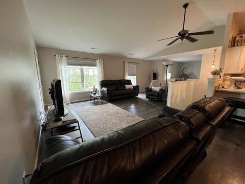 747 Eagle, Fenton, MI 48430 photo 31