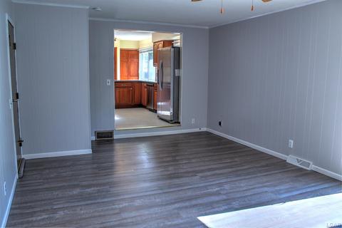 6885 Coachlite Dr, Tecumseh, MI 49286 photo 7