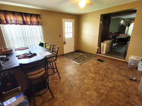 2984 Deckerville, Deckerville, MI 48427 photo 2