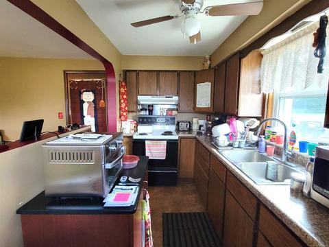 2984 Deckerville, Deckerville, MI 48427 photo 5