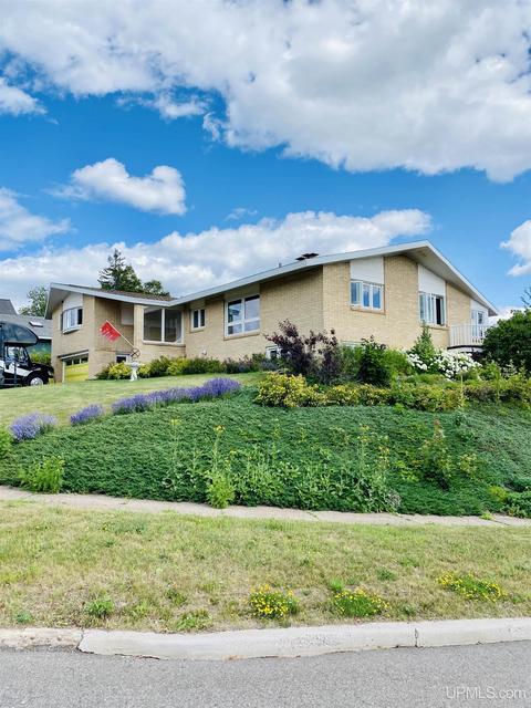 700 Mather Ave, Ishpeming, MI 49849 photo 1