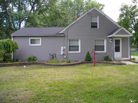 5455 Forest Dr, Monroe, MI 48161 photo 2