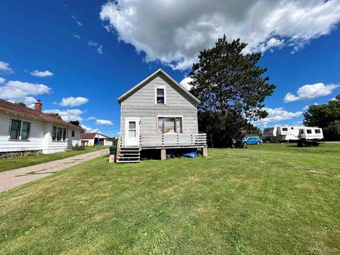 311 Stambaugh Ave, Iron River, MI 49935
