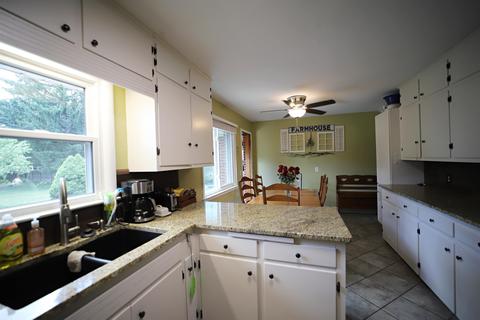 310 Crescent Pl, Flushing, MI 48433 photo 8