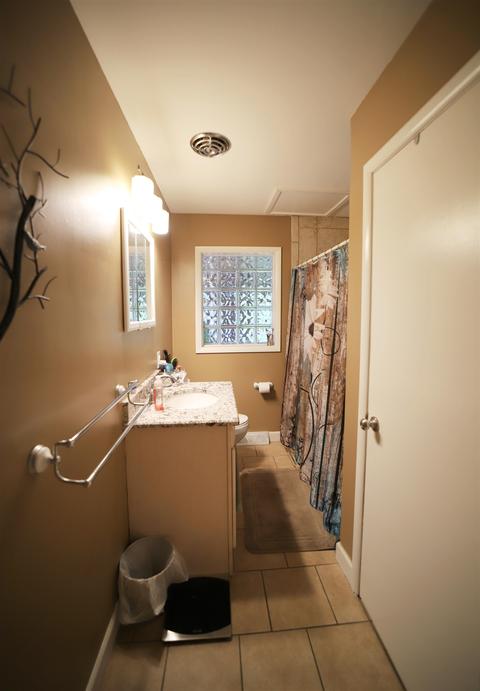 310 Crescent Pl, Flushing, MI 48433 photo 12