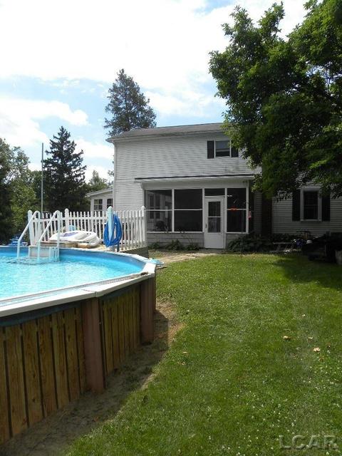 910 Comstock, Adrian, MI 49221 photo 41