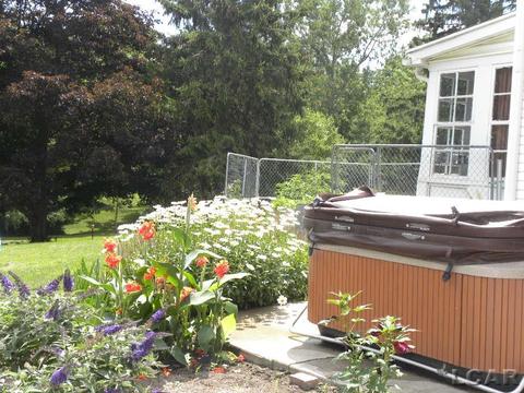 910 Comstock, Adrian, MI 49221 photo 36