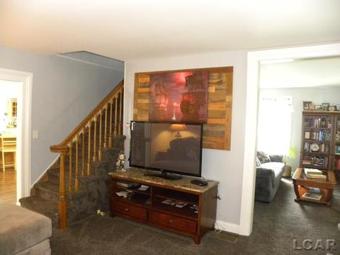 910 Comstock, Adrian, MI 49221 photo 14