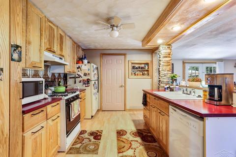 359 Johnson St, Freeland, MI 48623 photo 12