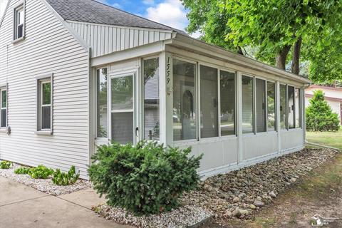 1559 Hendricks, Monroe, MI 48162 photo 2