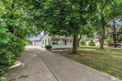 1559 Hendricks, Monroe, MI 48162 photo 1