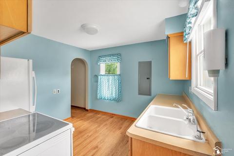 1559 Hendricks, Monroe, MI 48162 photo 10