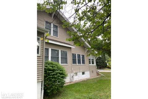 25401 E Huron River Dr, Flat Rock, MI 48134 photo 3