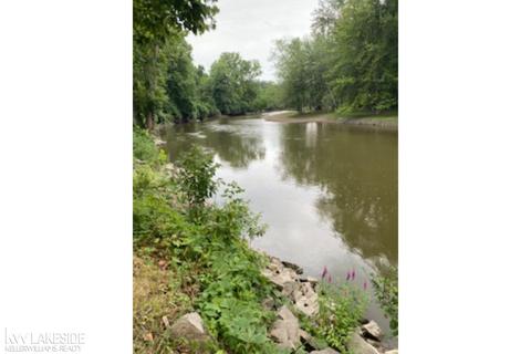 25401 E Huron River Dr, Flat Rock, MI 48134 photo 5