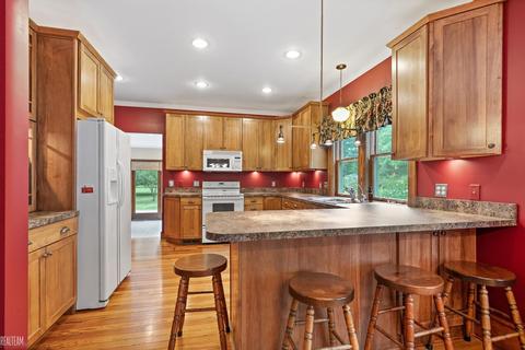 34684 Maple, Memphis, MI 48041 photo 11