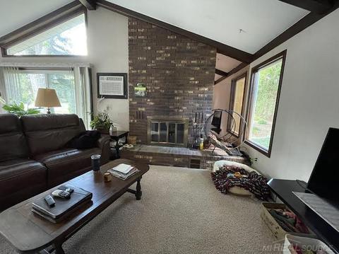 1016 S 10th, Saint Clair, MI 48079 photo 2