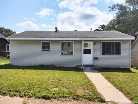 17 N 4th St, L'anse, MI 49946 photo 1