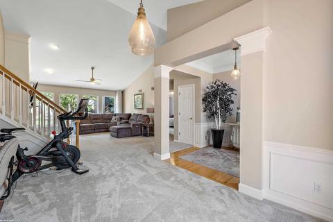 19901 Gallahad Dr, Macomb, MI 48044 photo 4