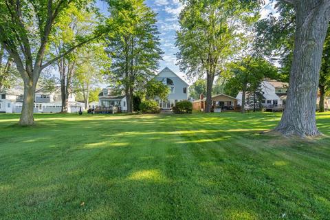 4577 Pointe Tremble Rd, Algonac, MI 48001 photo 9