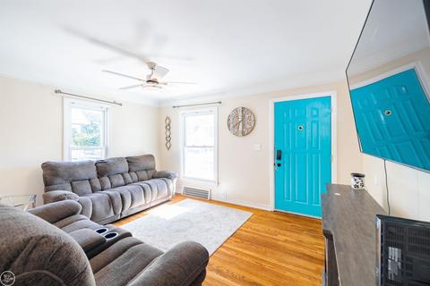 7828 Hipp, Taylor, MI 48180 photo 3