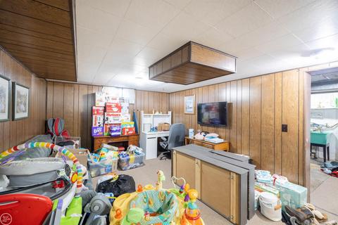 7828 Hipp, Taylor, MI 48180 photo 17