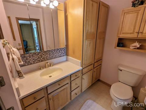 657 S Pne, Ishpeming, MI 49849 photo 20