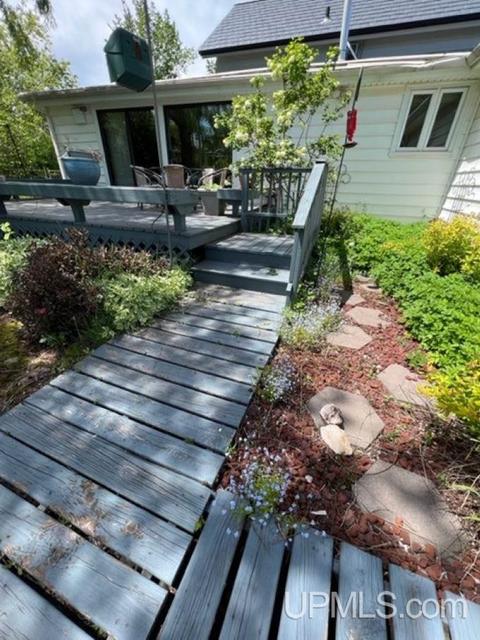 657 S Pne, Ishpeming, MI 49849 photo 37