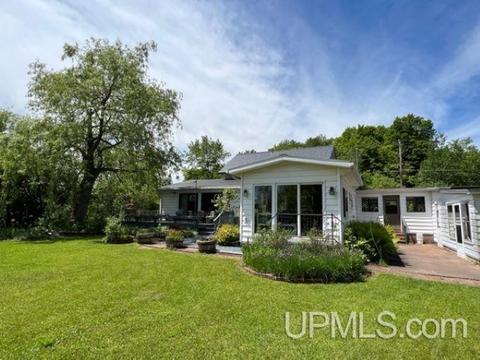 657 S Pne, Ishpeming, MI 49849 photo 35