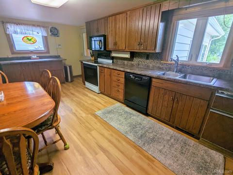 657 S Pne, Ishpeming, MI 49849 photo 15