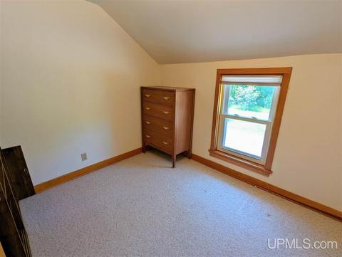 657 S Pne, Ishpeming, MI 49849 photo 27