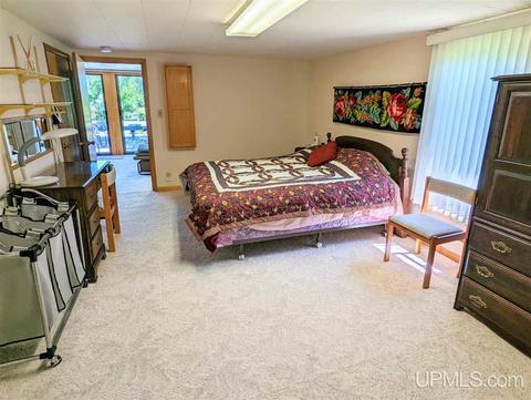 657 S Pne, Ishpeming, MI 49849 photo 17